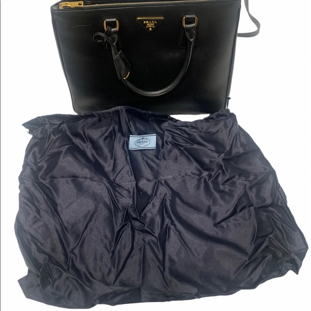 Prada Galleria Saffiano Leather Bag - Picture 6 of 11